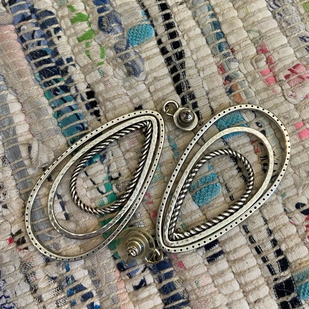 Brighton, silver dangling, three drop earrings - Picture 3 of 3